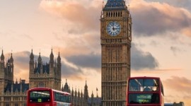 BRUSELAS, PARIS Y LONDRES 10 de Agosto